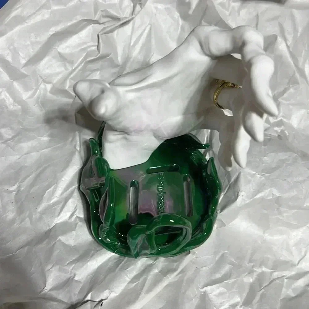 New BBW Halloween 2022 White‎ Witch Hand Vine Soap Holder
